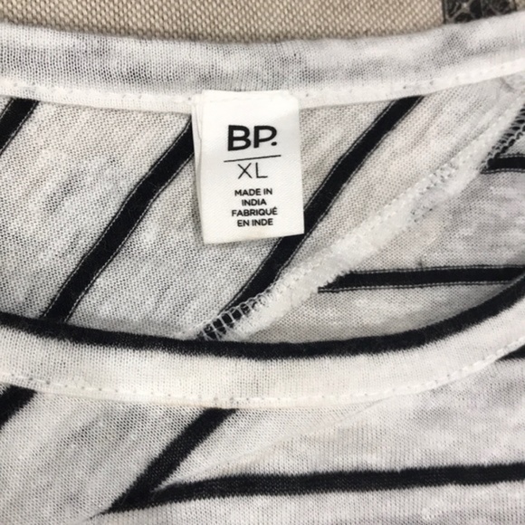 BP. Splice Neck Tie Hem Tee - Picture 4 of 5